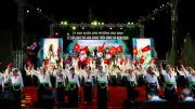 Hòa Bình tổ chức Lễ cầu ngư thả hoa đăng 2025 trên sông Đà