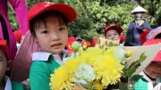 Học sinh Nghệ An về thăm quê Bác, thấm nhuần tình yêu thương của Người dành cho thiếu nhi