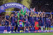 Hỗn loạn, cướp bóc bùng phát sau chiến thắng của PSG tại Champions League