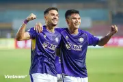 Hoàng Hến gieo sầu cho đội bóng cũ, Nam Định và Hà Nội FC vào top 3 V-League