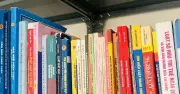 Hợp nhất tủ sách pháp luật vào thiết chế văn hóa giúp giảm nghèo thông tin