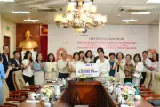 Huy động nguồn lực xã hội hóa chăm sóc sức khỏe bà mẹ và trẻ em