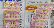 Đại lý vé số Hồng Phúc đổi thưởng 4 tỉ đồng cho khách may mắn