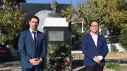Đại sứ Việt Nam tại Chile dâng hoa tưởng niệm Chủ tịch Hồ Chí Minh
