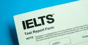 IELTS ra mắt hình thức thi viết tay 'Writing on Paper' từ giữa năm 2026