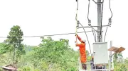 Điện lưới và sóng điện thoại về bản Tia Ma Mủ, mở ra tương lai tươi sáng