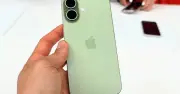 iPhone 17 bản tiêu chuẩn thành smartphone bán chạy nhất toàn cầu quý I/2026