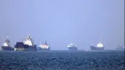 Iran cho phép hơn 30 tàu qua eo biển Hormuz, Trung Quốc và Nhật Bản nối lại vận tải