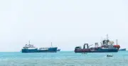 Iran tung ảnh tàu chở hàng mắc kẹt ở eo biển Hormuz