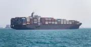 Iran tuyên bố mở lại eo biển Hormuz nếu Mỹ chấm dứt đe dọa