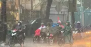 Kỹ năng sinh tồn mùa mưa ở Nam Bộ: Chuẩn bị gì để an toàn?