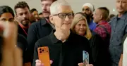 Khủng hoảng bộ nhớ: Apple có thể 'gánh' chi phí để giữ giá iPhone