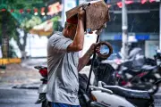 Không khí lạnh tràn về, Bắc Bộ mưa rào và dông rải rác