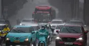 Không khí lạnh tràn về, miền Bắc mưa dông, đề phòng mưa đá