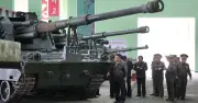Kim Jong-un thị sát nhà máy pháo tự hành mới và tàu chiến Choe Hyon
