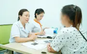 Kinh tế là rào cản lớn với các cặp vợ chồng hiếm muộn