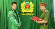 Làm rõ vụ tài xế mặc áo xe ôm công nghệ hung hăng đánh ghen trên phố ở TPHCM