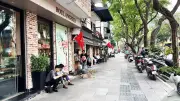 Làn sóng trả mặt bằng kinh doanh tại Hà Nội: Áp lực chi phí và quản lý vỉa hè