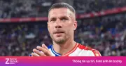 Lukas Podolski chính thức giải nghệ sau mùa giải 2025/26