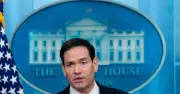Mỹ bác tin phong tỏa dầu mỏ Cuba, Trung Quốc muốn Washington dỡ cấm vận Havana