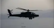 Mỹ bắn hạ nhiều UAV Iran gần eo biển Hormuz, xảy ra nổ lớn