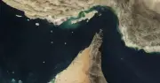 Mỹ hộ tống tàu thuyền đi qua eo biển Hormuz