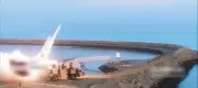 Mỹ tiếp tục không kích Iran, nhắm vào địa điểm quân sự đe dọa hàng hải