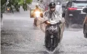 Mưa dông cực đoan ở Tây Bắc Bộ: Cảnh báo ngập úng, sạt lở đất