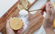 Mẹo vệ sinh dụng cụ nhà bếp bằng nguyên liệu tự nhiên an toàn