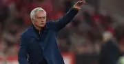 Mourinho thất vọng, Benfica hụt hơi trong cuộc đua Champions League