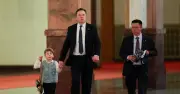Musk vắng mặt phiên tòa kiện OpenAI, luật sư xin lỗi bồi thẩm đoàn