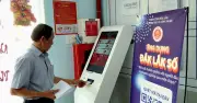 Máy đánh giá hài lòng tại xã Hòa Phú: Cải cách hành chính từ công nghệ