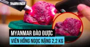 Myanmar giới thiệu viên hồng ngọc nặng 22 kg