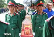 Đón 158 hài cốt liệt sỹ quân tình nguyện chuyên gia Việt Nam về nước