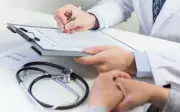 Ăn hải sản thường xuyên có thể dẫn đến suy thận do tích tụ kim loại nặng