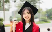 Nữ sinh Ngoại thương tốt nghiệp xuất sắc ngành Tài chính có nghiên cứu quốc tế