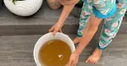 Nước máy vàng như nước chè, người dân Nhà Bè khốn khổ vì nước bẩn và cúp nước
