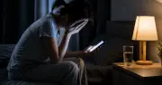 Ngộ độc thông tin ung thư: Nỗi sợ hãi từ mạng xã hội