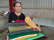 Đồng Nai: Gặp nữ nghệ nhân làng thầm giữ hồn thổ cẩm dân tộc M'Nông
