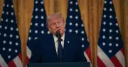 Ông Trump đưa ra tối hậu thư mới cho Iran về hạt nhân và Hormuz
