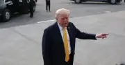 Ông Trump bình luận về lệnh ngừng bắn với Iran khi giao tranh nổ ra ở Hormuz
