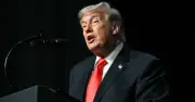 Ông Trump đe dọa trừng phạt Cuba, dân chúng xuống đường phản đối