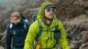 Người Australia phá kỷ lục chinh phục Everest từ mực nước biển