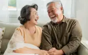 Người già hạnh phúc thường có chung 3 đặc điểm này