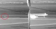 Người đàn ông tự tử sau khi vượt hàng rào sân bay Denver, bị hút vào động cơ máy bay