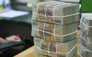 Ngân hàng trả lãi suất 8,5% năm cho khoản tiền gửi từ 500.000 đồng, số tiền nhận về là bao nhiêu?