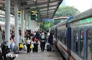 Ngành đường sắt vận chuyển gần 400.000 lượt hành khách dịp lễ