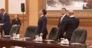 Ngoại trưởng Mỹ Rubio mê mẩn trần nhà Đại lễ đường Nhân dân