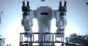 Nhật Bản khai trương phòng thí nghiệm robot đầu tiên trên thế giới