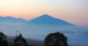 Nỗi đau không về quê dịp 30/4: Người đàn ông chết lặng khi nhận món quà từ mẹ